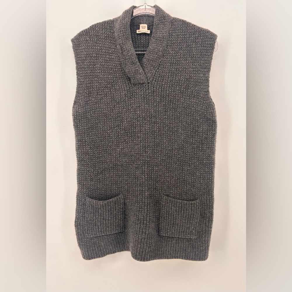 Hermes 100% Cashmere Sweater Vest Ladies Knit Sleeveless Size 36 US 4 Gray